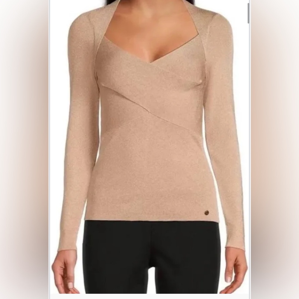 NWT TED BAKER CROSSOVER TOP. Size 3. Which is medium. In ted baker size chart